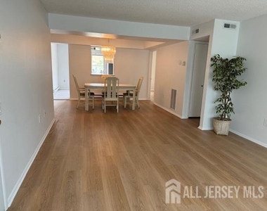 525-b Belford Road - Photo Thumbnail 2