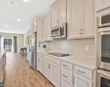 10475 Ratcliffe Trail - Photo Thumbnail 12
