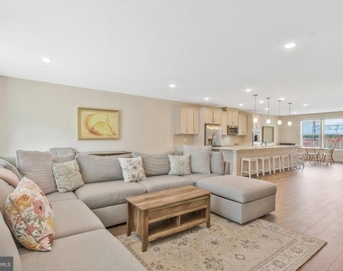 10475 Ratcliffe Trail - Photo Thumbnail 5