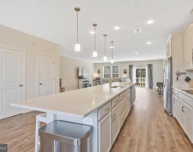 10475 Ratcliffe Trail - Photo Thumbnail 13