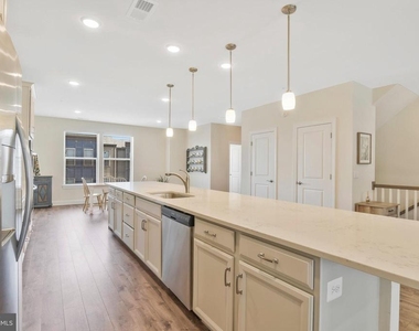 10475 Ratcliffe Trail - Photo Thumbnail 10