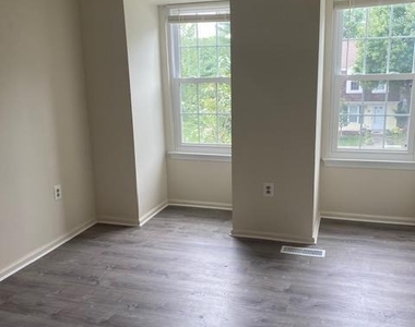 22 Alden Court - Photo Thumbnail 9