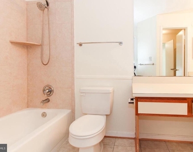 3916 Penderview Drive - Photo Thumbnail 4