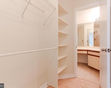 3916 Penderview Drive - Photo Thumbnail 7