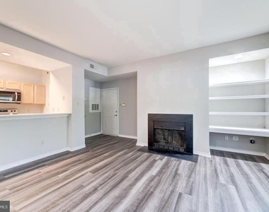 3903 Penderview Drive - Photo Thumbnail 3