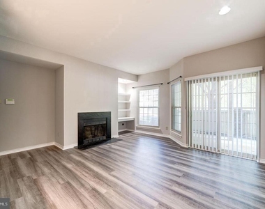 3903 Penderview Drive - Photo Thumbnail 2