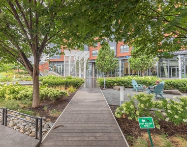 935 S Taylor Street - Photo Thumbnail 21
