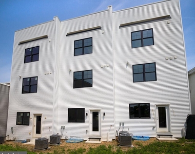 303 Fountain Street - Photo Thumbnail 37