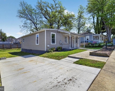 505 69th Street - Photo Thumbnail 2