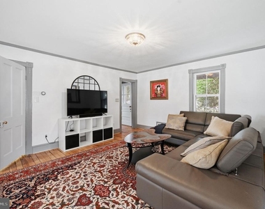 11641 Glen Rd - Photo Thumbnail 6