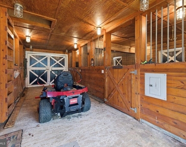 11641 Glen Rd - Photo Thumbnail 32