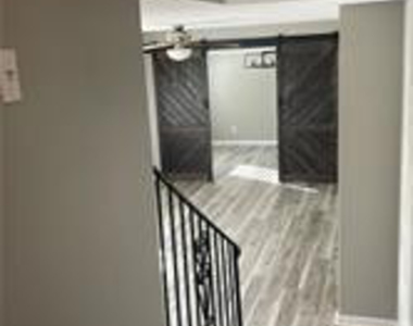 3527 Scottywood Drive - Photo Thumbnail 4