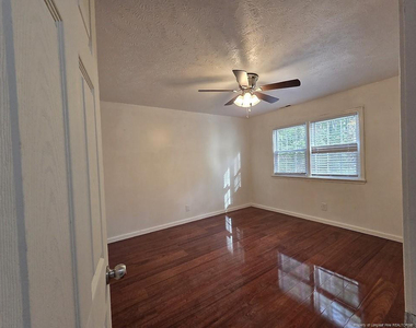 2532 Sourwood Drive - Photo Thumbnail 5