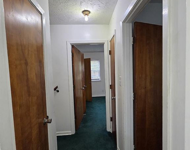 2532 Sourwood Drive - Photo Thumbnail 15