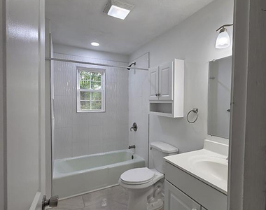 2532 Sourwood Drive - Photo Thumbnail 14
