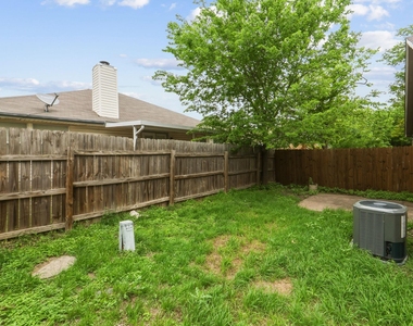 2302 Fuzz Fairway - Photo Thumbnail 27