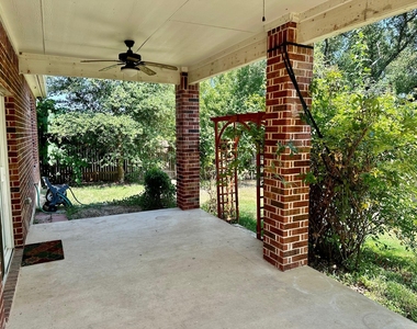 413 Hunters Hill Dr - Photo Thumbnail 32