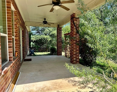 413 Hunters Hill Dr - Photo Thumbnail 34