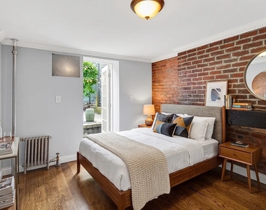 East 7th Street - Photo Thumbnail 5