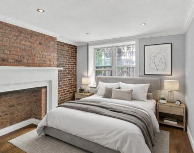 East 7th Street - Photo Thumbnail 3