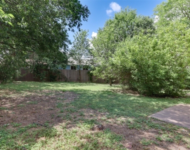 656 Mairo St - Photo Thumbnail 17