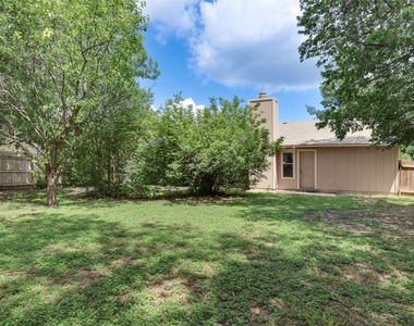 656 Mairo St - Photo Thumbnail 16