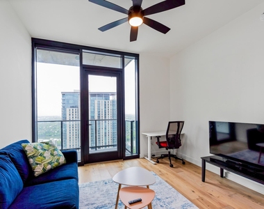 84 N East Ave - Photo Thumbnail 2