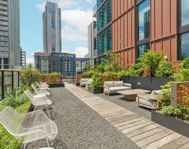 84 N East Ave - Photo Thumbnail 32