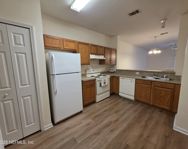7818 Melvin Road - Photo Thumbnail 18