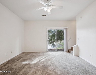 7818 Melvin Road - Photo Thumbnail 3