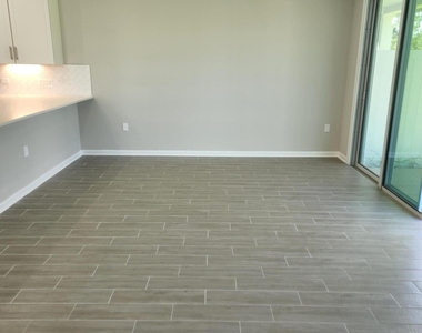 118 Pinebury Lane - Photo Thumbnail 7
