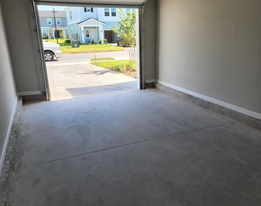 118 Pinebury Lane - Photo Thumbnail 20