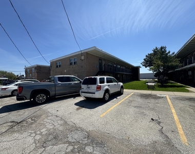 5508 W 55th Street - Photo Thumbnail 15
