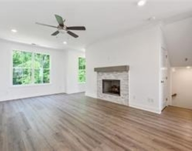 3343 Harvest Park Lane - Photo Thumbnail 2