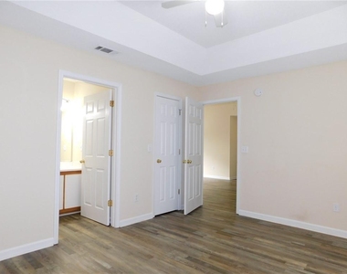 13 Vista Court - Photo Thumbnail 8