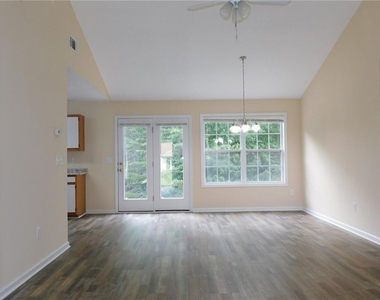 13 Vista Court - Photo Thumbnail 3