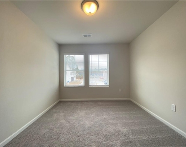 4679 Fullerton Drive - Photo Thumbnail 15