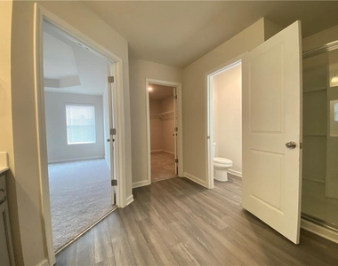 4679 Fullerton Drive - Photo Thumbnail 9