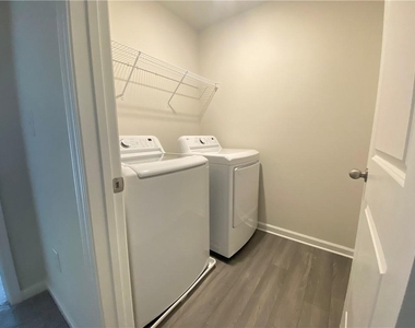 4679 Fullerton Drive - Photo Thumbnail 11