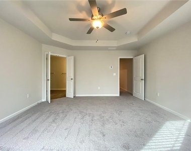 4679 Fullerton Drive - Photo Thumbnail 6