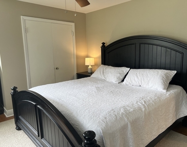 4716 Wolf Road - Photo Thumbnail 9