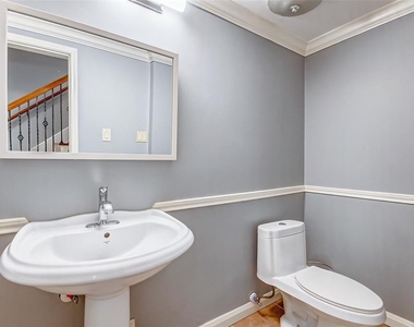 10716 Briar Forest Drive - Photo Thumbnail 5