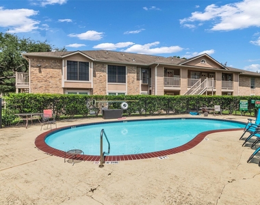 1311 Antoine Drive - Photo Thumbnail 16