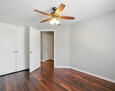 10222 Thornmont Lane - Photo Thumbnail 11