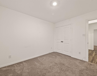 15918 Tug Court - Photo Thumbnail 12