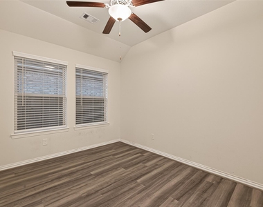 15918 Tug Court - Photo Thumbnail 28