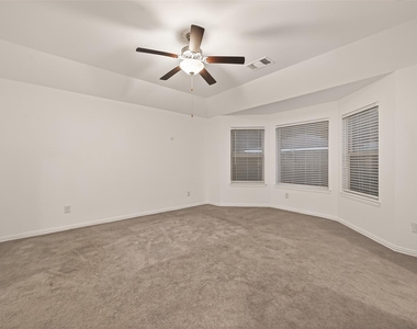 15918 Tug Court - Photo Thumbnail 18
