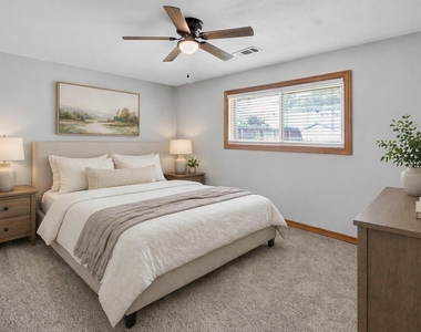 2027 Ottawa Lane - Photo Thumbnail 4