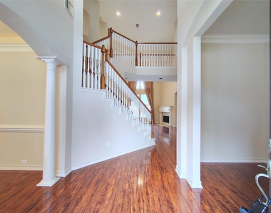 5606 Grandwood Lane - Photo Thumbnail 2