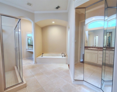 5606 Grandwood Lane - Photo Thumbnail 26